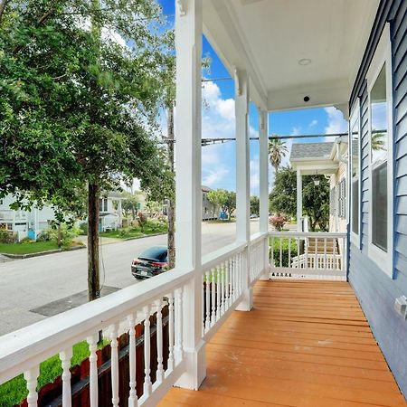 Renovated Beach Bungalow! 加尔维斯敦 外观 照片