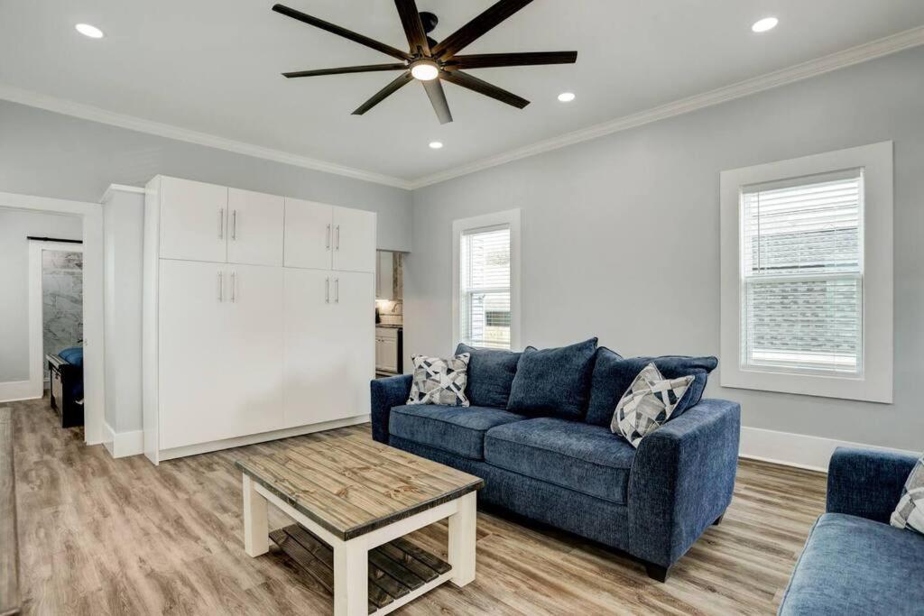 Renovated Beach Bungalow! 加尔维斯敦 外观 照片