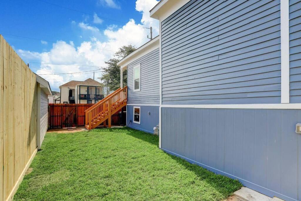 Renovated Beach Bungalow! 加尔维斯敦 外观 照片